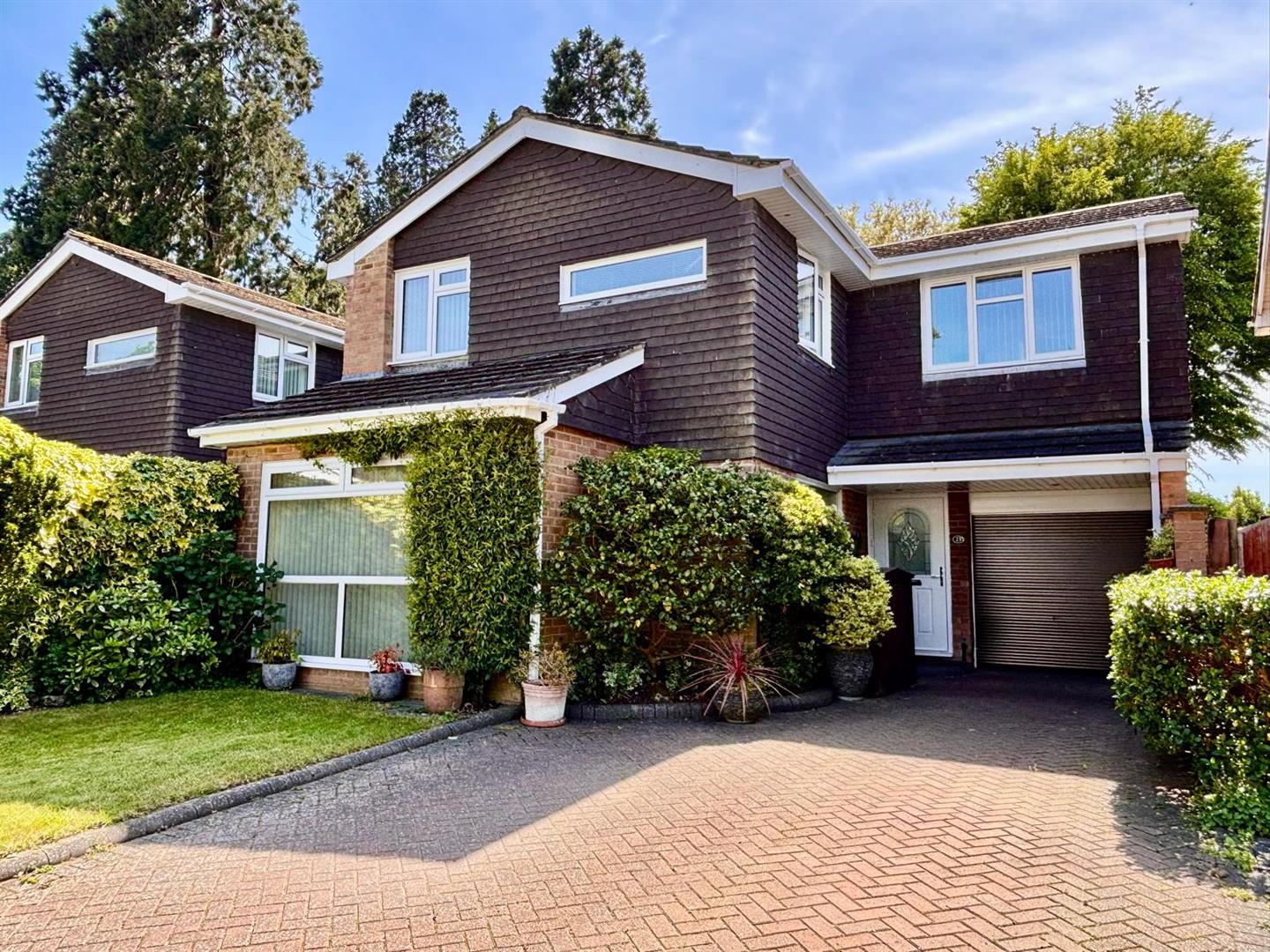 Wensleydale Drive, Camberley
